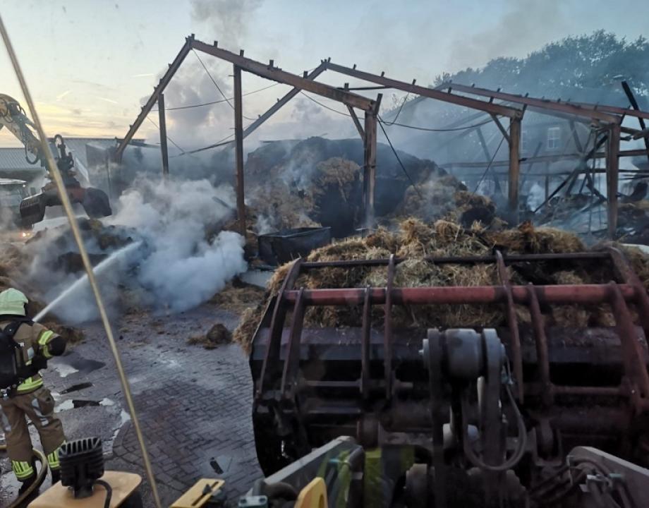 brand stal in Kring van Dorth
