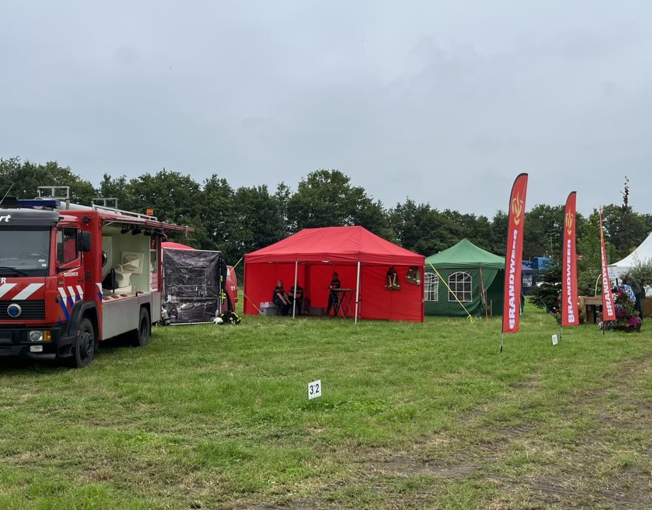 Stand Brandweer Noord- en Oost-Gelderland bij Country Fair